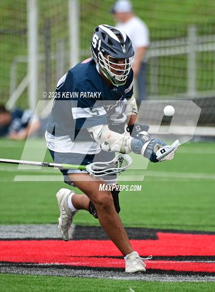 Thumbnail 3 in Staples vs. Ridgefield (CIAC Class LL Semifinal) photogallery.