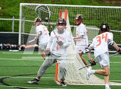 Thumbnail 2 in Staples vs. Ridgefield (CIAC Class LL Semifinal) photogallery.