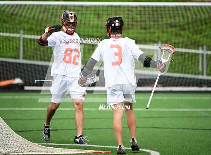Thumbnail 3 in Staples vs. Ridgefield (CIAC Class LL Semifinal) photogallery.
