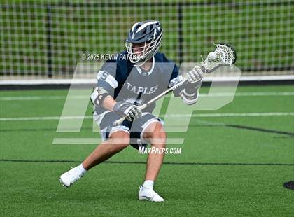 Thumbnail 2 in Staples vs. Ridgefield (CIAC Class LL Semifinal) photogallery.