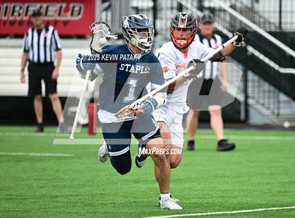Thumbnail 2 in Staples vs. Ridgefield (CIAC Class LL Semifinal) photogallery.
