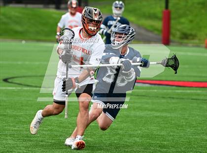 Thumbnail 2 in Staples vs. Ridgefield (CIAC Class LL Semifinal) photogallery.