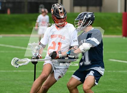 Thumbnail 2 in Staples vs. Ridgefield (CIAC Class LL Semifinal) photogallery.