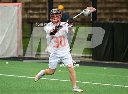Thumbnail 2 in Staples vs. Ridgefield (CIAC Class LL Semifinal) photogallery.