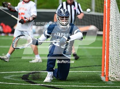 Thumbnail 2 in Staples vs. Ridgefield (CIAC Class LL Semifinal) photogallery.