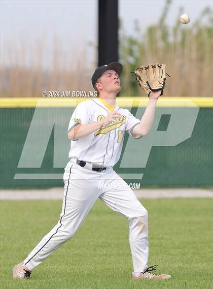 Thumbnail 1 in Arthur-Lovington/Atwood-Hammond vs St. Thomas More (IHSA 2A Round 1) photogallery.