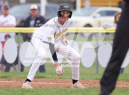 Thumbnail 2 in Arthur-Lovington/Atwood-Hammond vs St. Thomas More (IHSA 2A Round 1) photogallery.