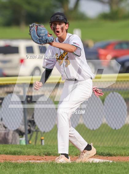 Thumbnail 2 in Arthur-Lovington/Atwood-Hammond vs St. Thomas More (IHSA 2A Round 1) photogallery.