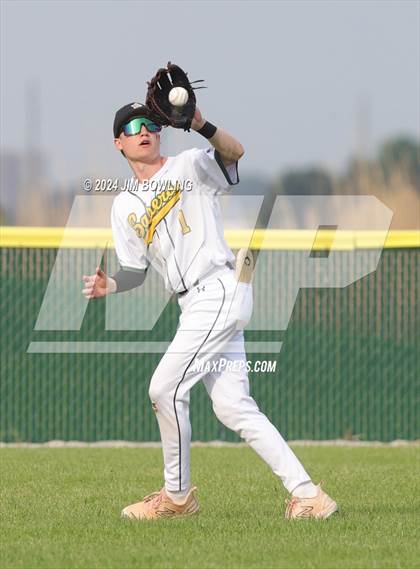 Thumbnail 1 in Arthur-Lovington/Atwood-Hammond vs St. Thomas More (IHSA 2A Round 1) photogallery.