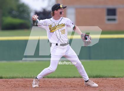 Thumbnail 3 in Arthur-Lovington/Atwood-Hammond vs St. Thomas More (IHSA 2A Round 1) photogallery.