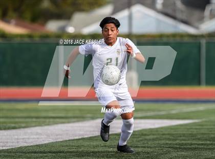 Thumbnail 2 in Cathedral vs. Santa Barbara (CIF SS D1 Final) photogallery.