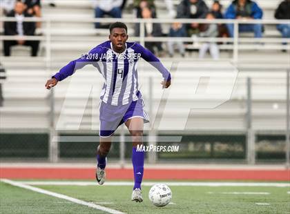Thumbnail 2 in Cathedral vs. Santa Barbara (CIF SS D1 Final) photogallery.