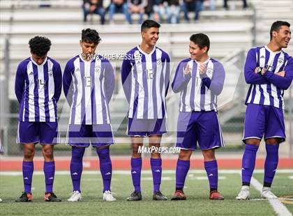 Thumbnail 1 in Cathedral vs. Santa Barbara (CIF SS D1 Final) photogallery.