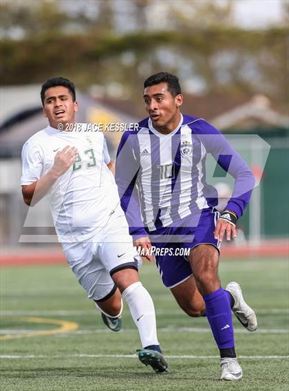 Thumbnail 3 in Cathedral vs. Santa Barbara (CIF SS D1 Final) photogallery.