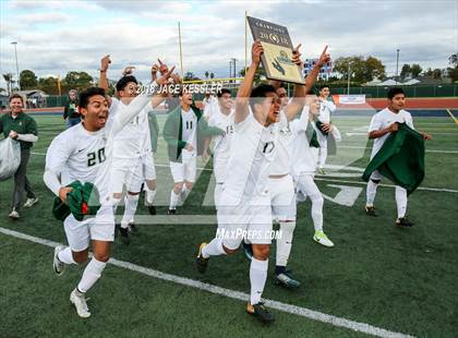 Thumbnail 1 in Cathedral vs. Santa Barbara (CIF SS D1 Final) photogallery.