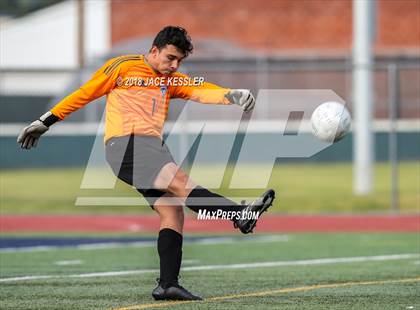 Thumbnail 2 in Cathedral vs. Santa Barbara (CIF SS D1 Final) photogallery.