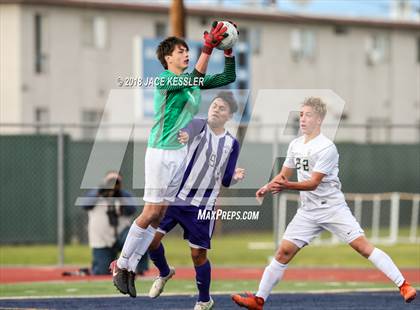Thumbnail 2 in Cathedral vs. Santa Barbara (CIF SS D1 Final) photogallery.