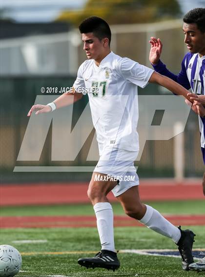 Thumbnail 3 in Cathedral vs. Santa Barbara (CIF SS D1 Final) photogallery.