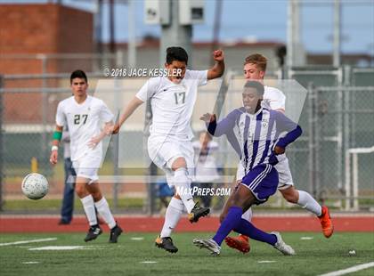 Thumbnail 1 in Cathedral vs. Santa Barbara (CIF SS D1 Final) photogallery.