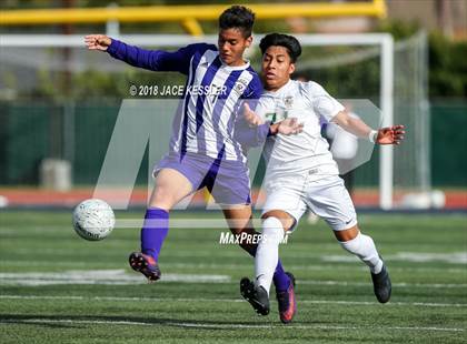 Thumbnail 2 in Cathedral vs. Santa Barbara (CIF SS D1 Final) photogallery.