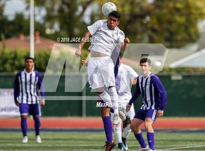 Thumbnail 2 in Cathedral vs. Santa Barbara (CIF SS D1 Final) photogallery.
