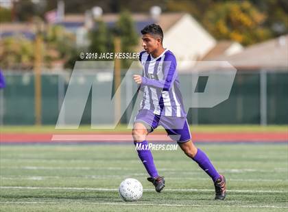 Thumbnail 2 in Cathedral vs. Santa Barbara (CIF SS D1 Final) photogallery.