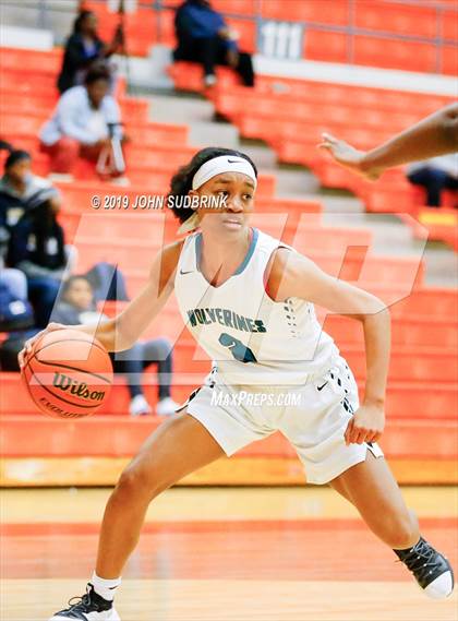 Thumbnail 1 in Woodside vs Forest Park (StatVa Girls Basketball Classic) photogallery.