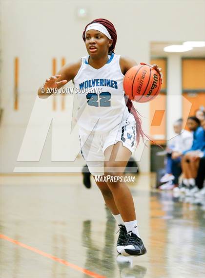 Thumbnail 1 in Woodside vs Forest Park (StatVa Girls Basketball Classic) photogallery.