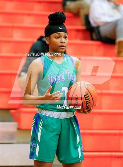 Thumbnail 1 in Woodside vs Forest Park (StatVa Girls Basketball Classic) photogallery.