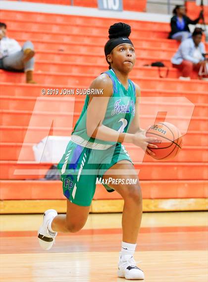 Thumbnail 2 in Woodside vs Forest Park (StatVa Girls Basketball Classic) photogallery.