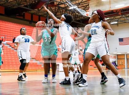 Thumbnail 1 in Woodside vs Forest Park (StatVa Girls Basketball Classic) photogallery.