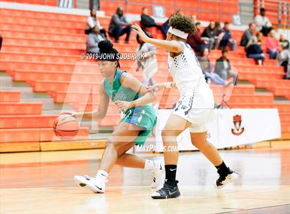Thumbnail 1 in Woodside vs Forest Park (StatVa Girls Basketball Classic) photogallery.
