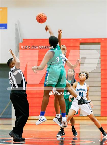 Thumbnail 2 in Woodside vs Forest Park (StatVa Girls Basketball Classic) photogallery.