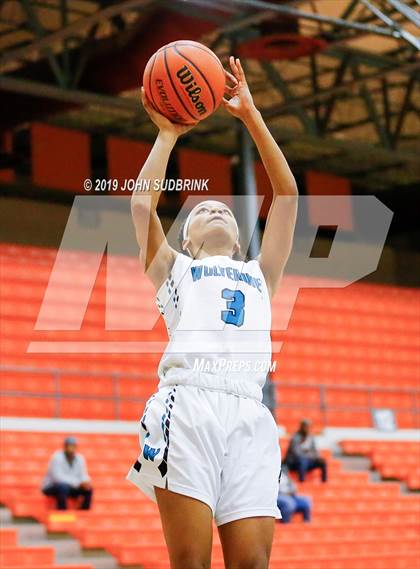 Thumbnail 3 in Woodside vs Forest Park (StatVa Girls Basketball Classic) photogallery.