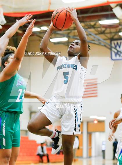 Thumbnail 1 in Woodside vs Forest Park (StatVa Girls Basketball Classic) photogallery.
