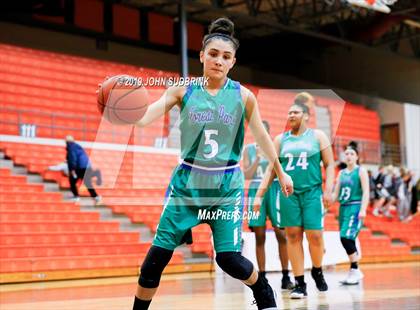 Thumbnail 2 in Woodside vs Forest Park (StatVa Girls Basketball Classic) photogallery.
