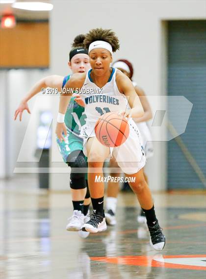 Thumbnail 1 in Woodside vs Forest Park (StatVa Girls Basketball Classic) photogallery.