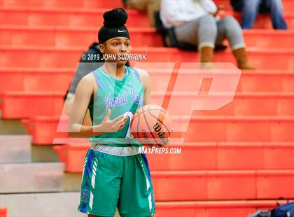 Thumbnail 3 in Woodside vs Forest Park (StatVa Girls Basketball Classic) photogallery.