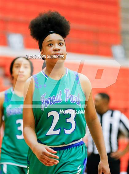 Thumbnail 1 in Woodside vs Forest Park (StatVa Girls Basketball Classic) photogallery.