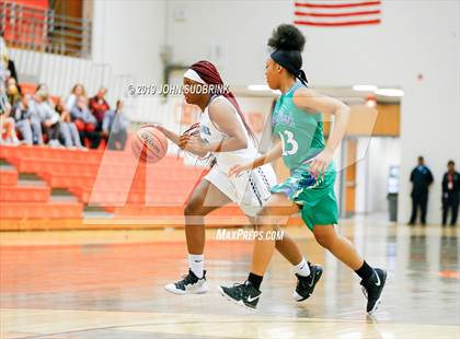 Thumbnail 3 in Woodside vs Forest Park (StatVa Girls Basketball Classic) photogallery.