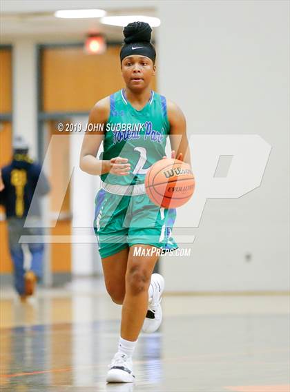 Thumbnail 3 in Woodside vs Forest Park (StatVa Girls Basketball Classic) photogallery.