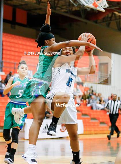 Thumbnail 3 in Woodside vs Forest Park (StatVa Girls Basketball Classic) photogallery.