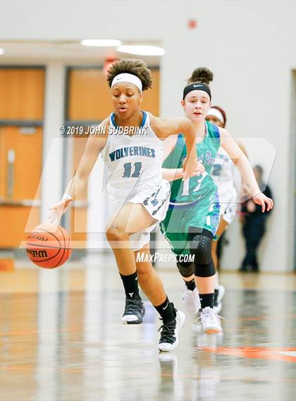 Thumbnail 2 in Woodside vs Forest Park (StatVa Girls Basketball Classic) photogallery.