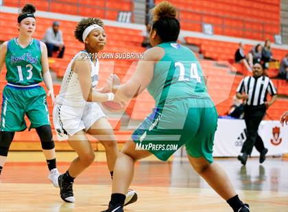Thumbnail 1 in Woodside vs Forest Park (StatVa Girls Basketball Classic) photogallery.