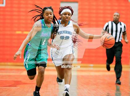 Thumbnail 2 in Woodside vs Forest Park (StatVa Girls Basketball Classic) photogallery.