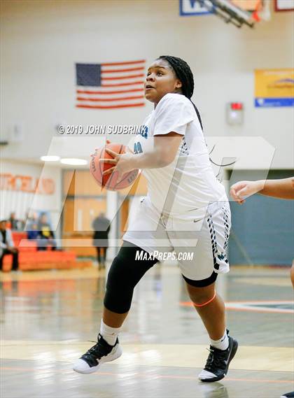 Thumbnail 3 in Woodside vs Forest Park (StatVa Girls Basketball Classic) photogallery.