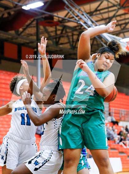 Thumbnail 2 in Woodside vs Forest Park (StatVa Girls Basketball Classic) photogallery.