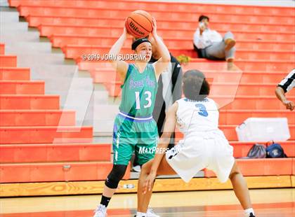 Thumbnail 3 in Woodside vs Forest Park (StatVa Girls Basketball Classic) photogallery.