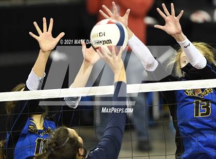 Thumbnail 1 in Rampart vs. Ralston Valley (CHSAA 5A Semifinal) photogallery.