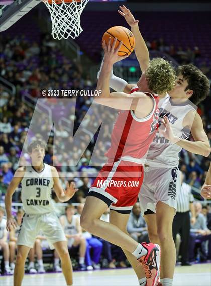 Thumbnail 2 in Corner Canyon vs. American Fork (UHSAA 6A Final) photogallery.